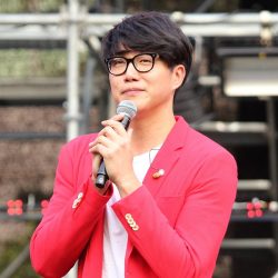 Sung Si Kyung